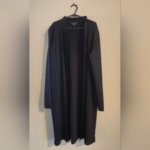 Carlisle Collection Women’s long black open cardigan size medium